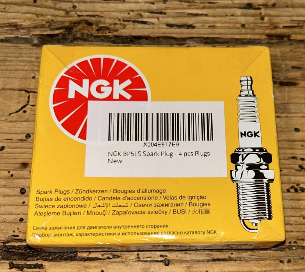 NGK BPSES Spark Plug- 4 PCS Plugs NEW